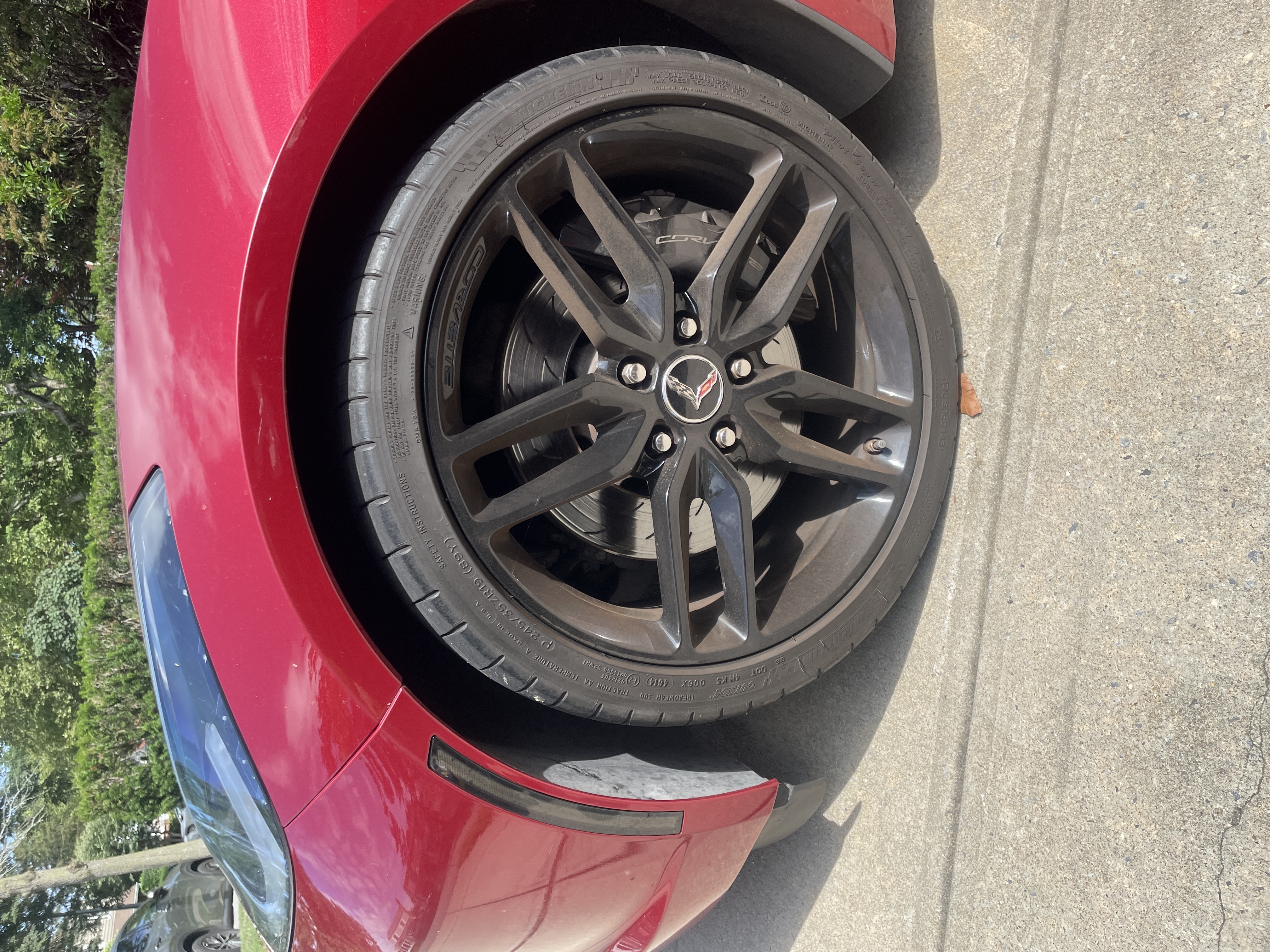 Dirty Corvette wheels before detail